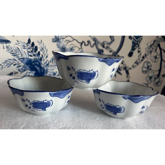 Set/3 Handpainted Fish Bowl Scalloped Edge Made in Brazil 4.5"D x 2"H Blue White - Picture 7 of 14